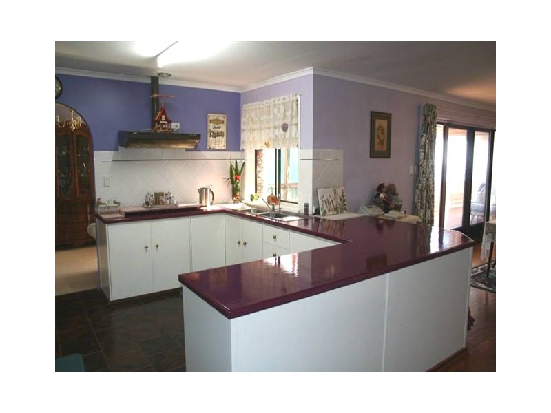 4 Moora Street, Hallett Cove SA 5158
