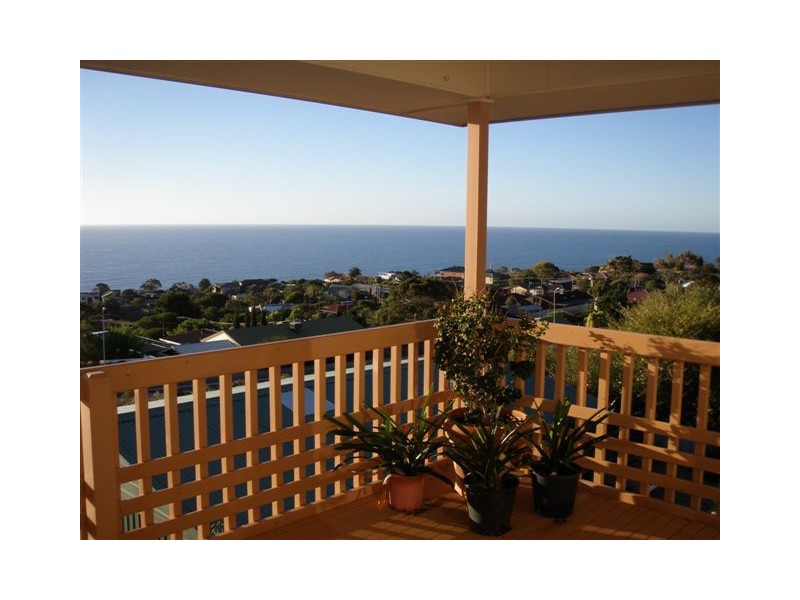 4 Moora Street, Hallett Cove SA 5158