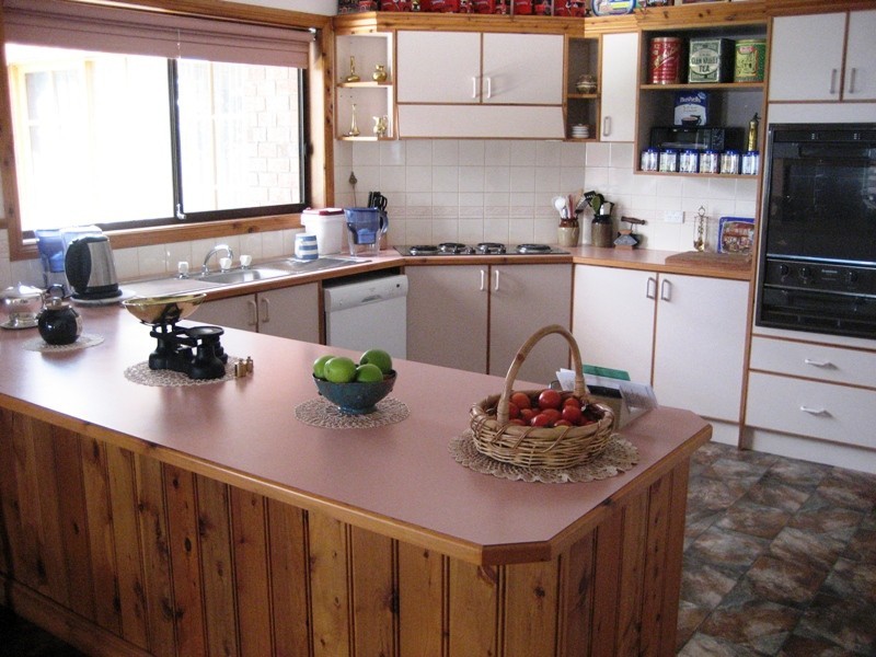 136 Princes Highway, Port Fairy VIC 3284