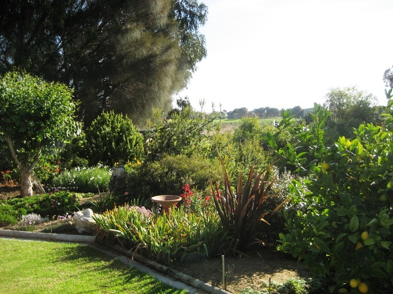 136 Princes Highway, Port Fairy VIC 3284