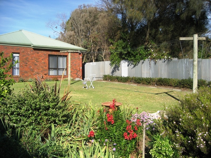 136 Princes Highway, Port Fairy VIC 3284