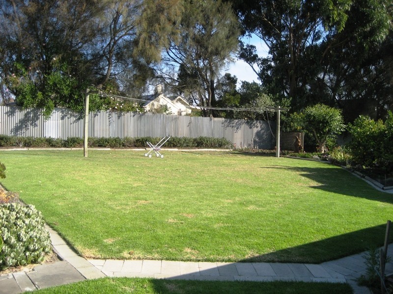 136 Princes Highway, Port Fairy VIC 3284