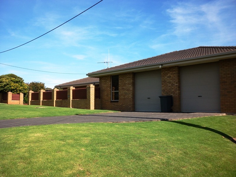 a/2 Villiers Street, Port Fairy VIC 3284