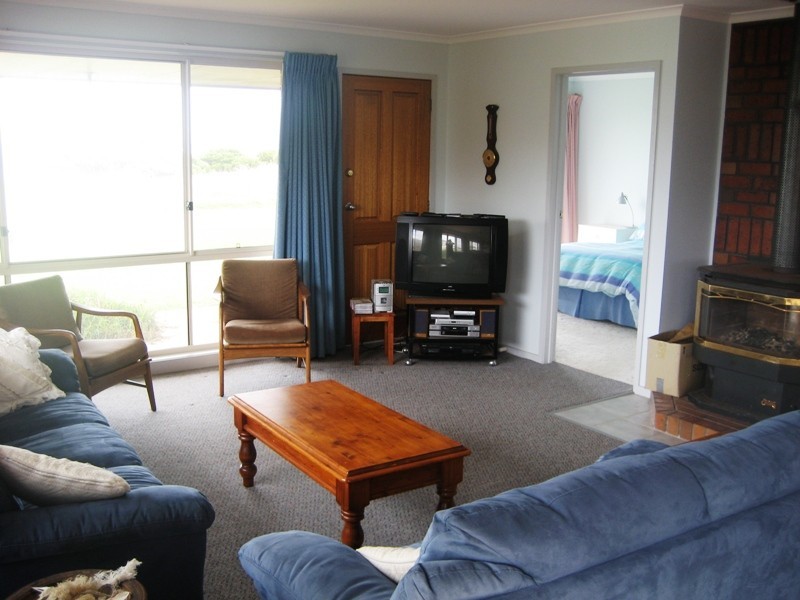 98 Ocean Drive, Port Fairy VIC 3284