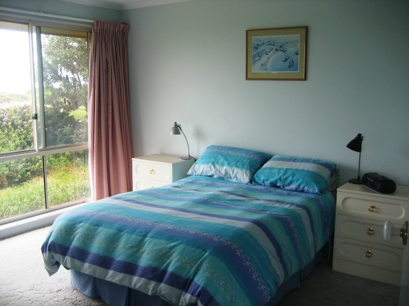 98 Ocean Drive, Port Fairy VIC 3284