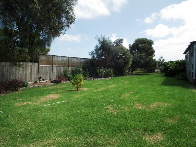 98 Princes Hwy, Port Fairy VIC 3284