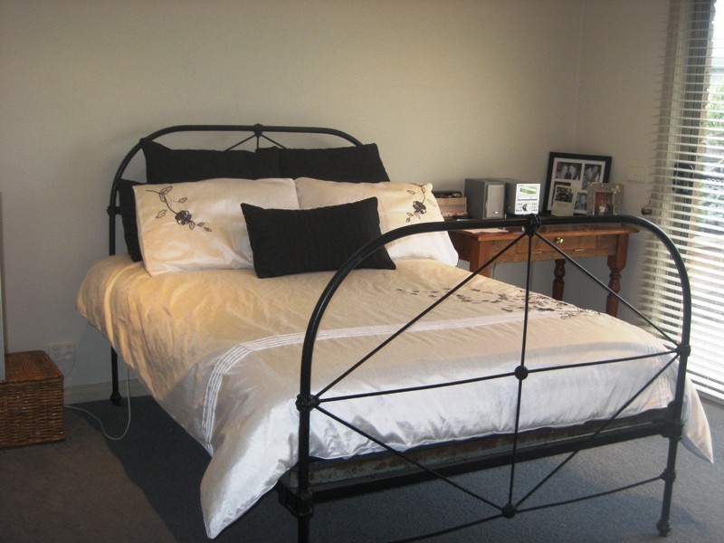 16 Anna Catherine Drive, Port Fairy VIC 3284