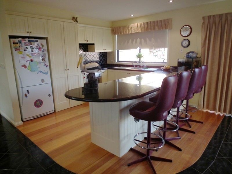 3 Osmond Lane, Port Fairy VIC 3284