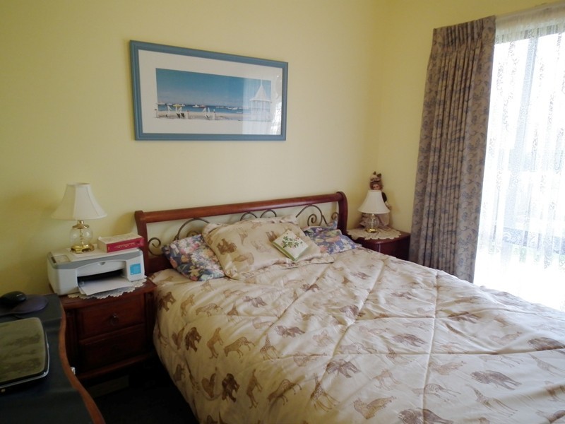 3 Osmond Lane, Port Fairy VIC 3284