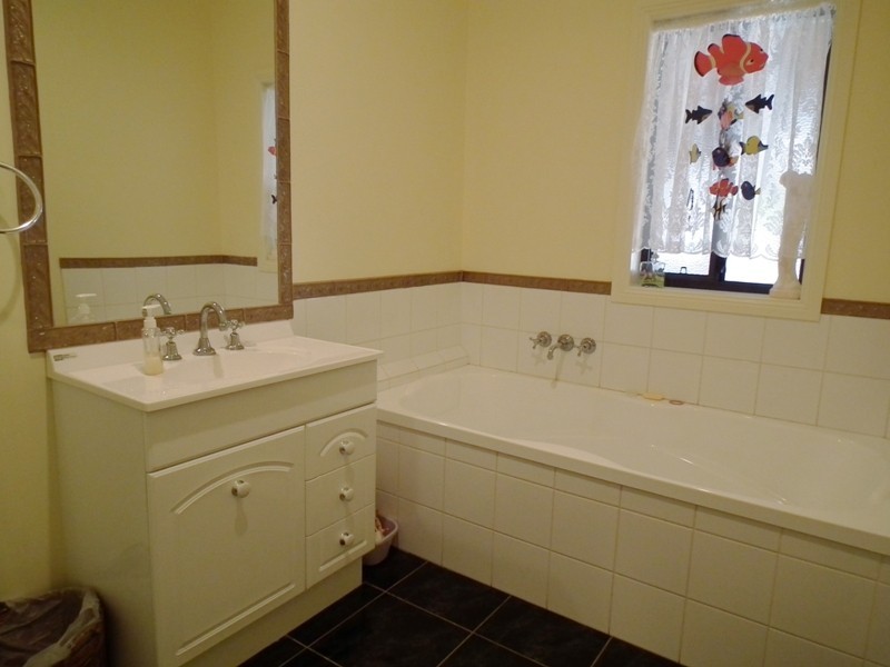 3 Osmond Lane, Port Fairy VIC 3284