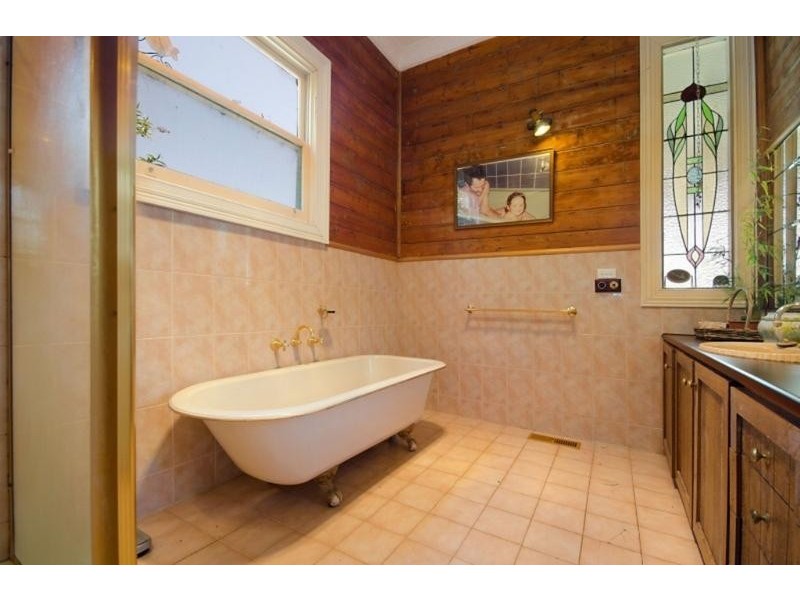 154 Princes Hwy, Port Fairy VIC 3284