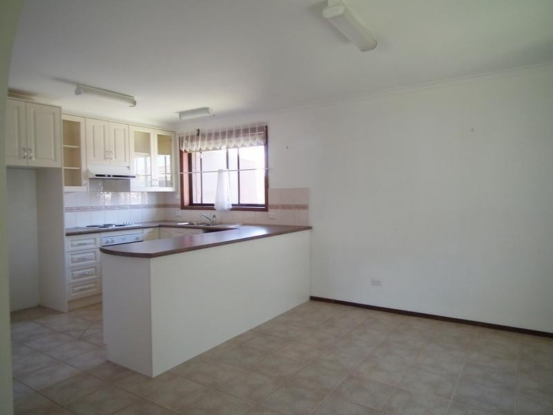 9 Ubergang Street, Port Fairy VIC 3284