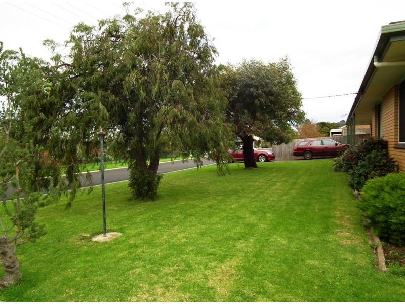4 Uebergang Street, Port Fairy VIC 3284