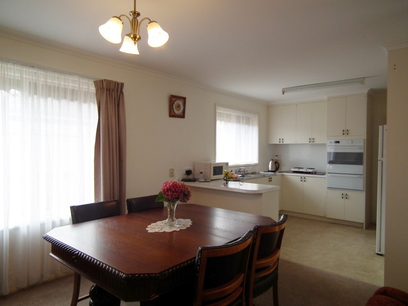 4 Uebergang Street, Port Fairy VIC 3284