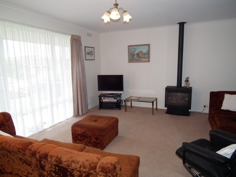 4 Uebergang Street, Port Fairy VIC 3284