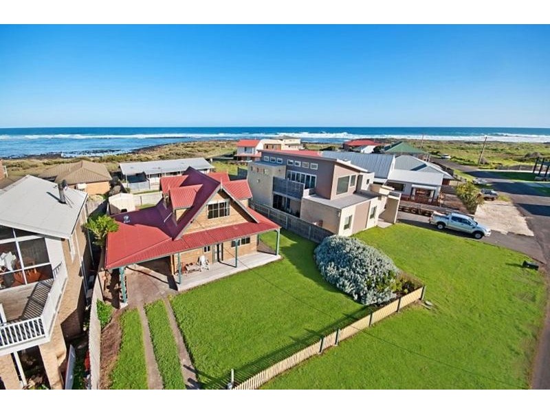 13 Anna Catherine Drive, Port Fairy VIC 3284