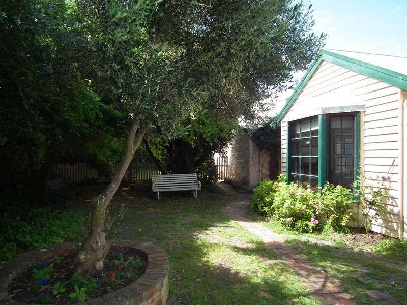 175 Griffith Street, Port Fairy VIC 3284