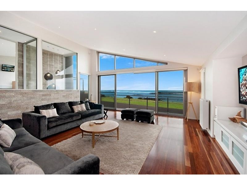 16 Ocean Drive, Port Fairy VIC 3284