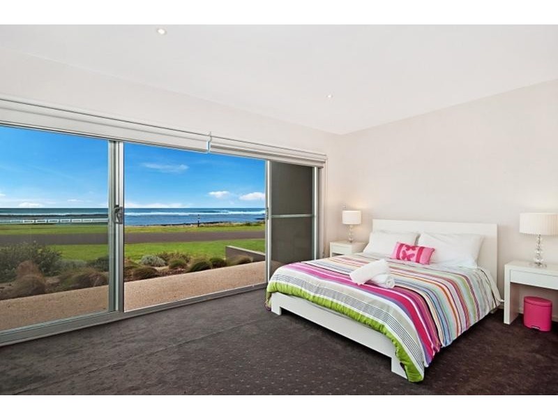 16 Ocean Drive, Port Fairy VIC 3284