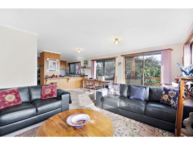 1 Seaview Way, Port Fairy VIC 3284