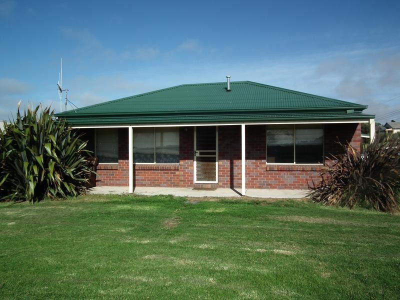 2/33-35 Powling Street, Port Fairy VIC 3284