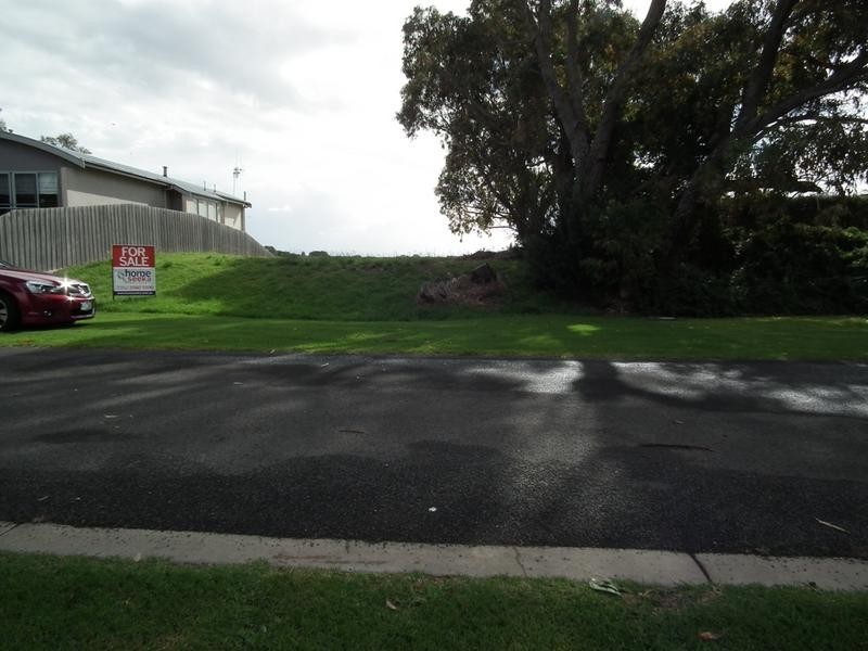 Whalers Drive, Port Fairy VIC 3284