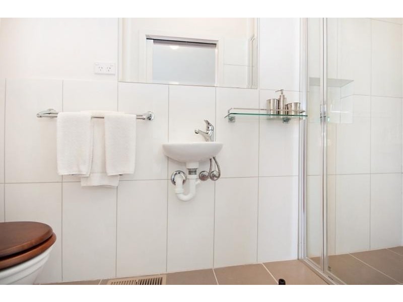 13 Elizabeth Street, Port Fairy VIC 3284