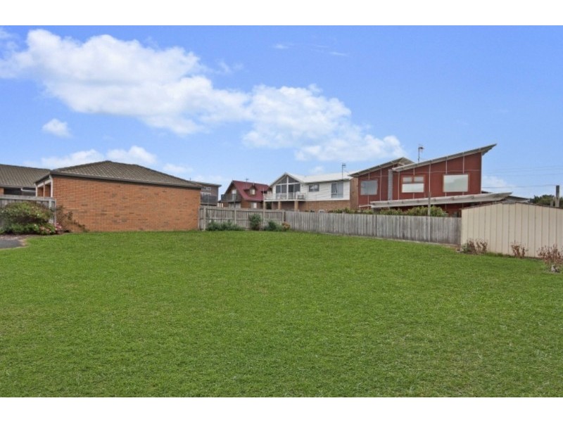 90 Ocean Drive, Port Fairy VIC 3284