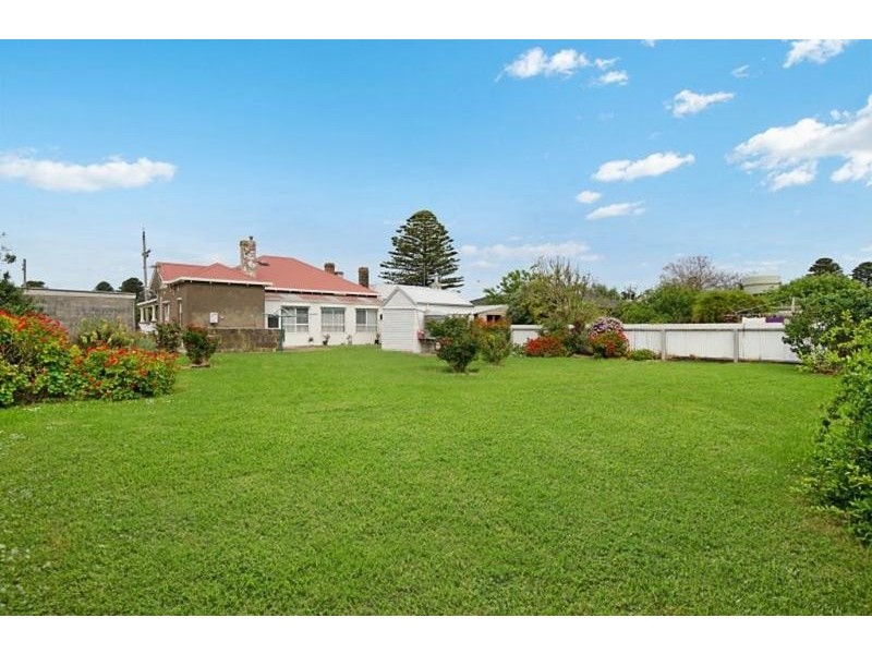 18 James Street, Port Fairy VIC 3284