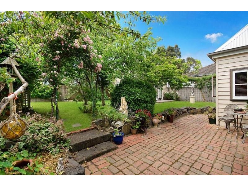 19 Albert Street, Port Fairy VIC 3284