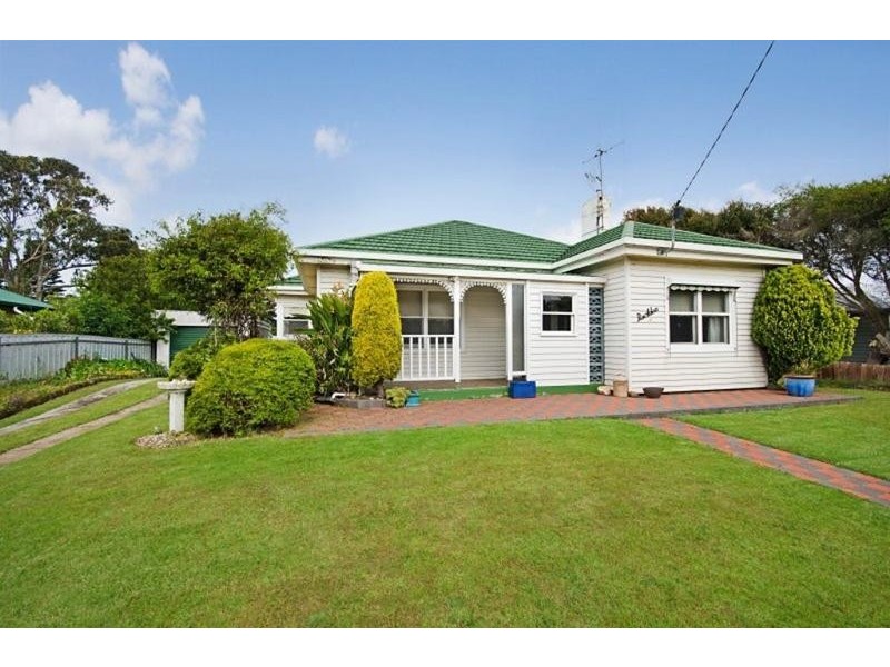 10 Earle Street, Port Fairy VIC 3284