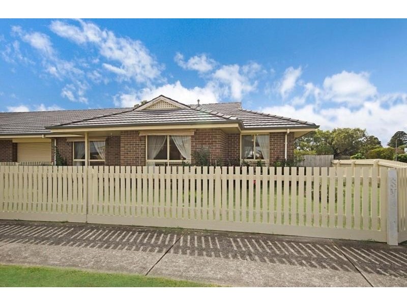 2/2 Gratton Street, Port Fairy VIC 3284