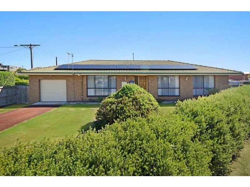2 Reardon Street, Port Fairy VIC 3284