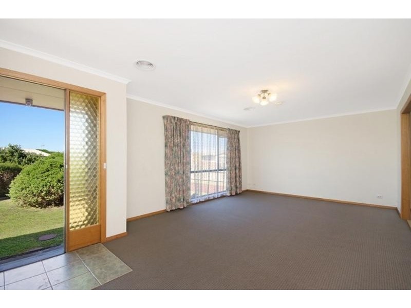 2 Reardon Street, Port Fairy VIC 3284