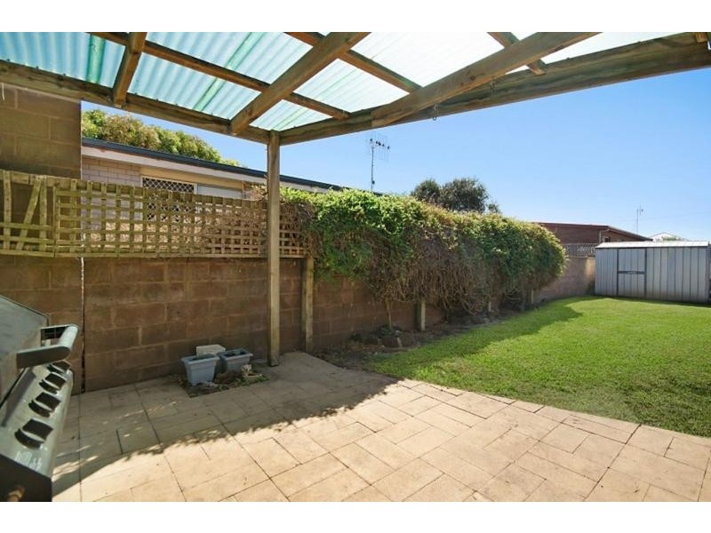 2 Reardon Street, Port Fairy VIC 3284