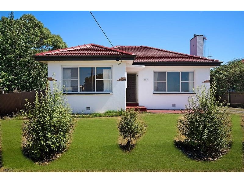 152 Princes Highway, Port Fairy VIC 3284
