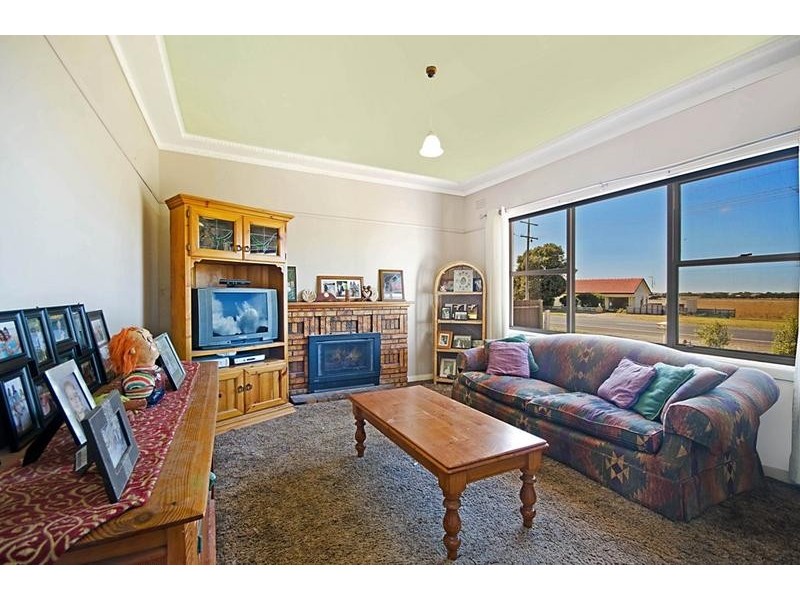 152 Princes Highway, Port Fairy VIC 3284