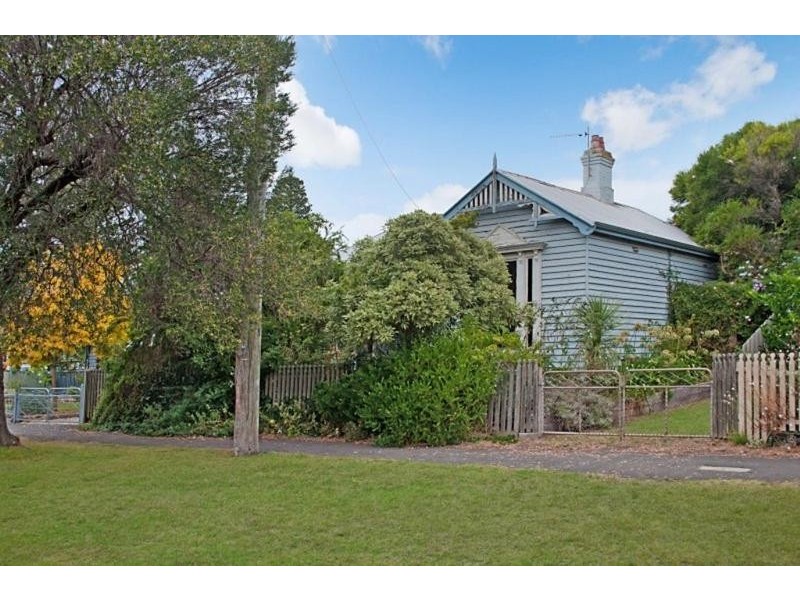 3 Cox Street, Port Fairy VIC 3284