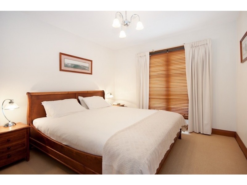 54 Bank Street, Port Fairy VIC 3284