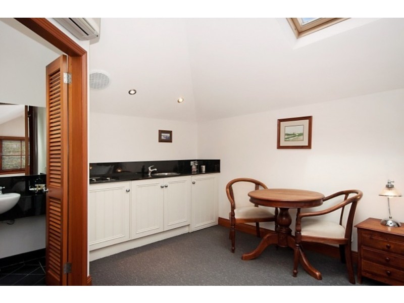 54 Bank Street, Port Fairy VIC 3284