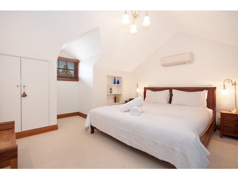 54 Bank Street, Port Fairy VIC 3284