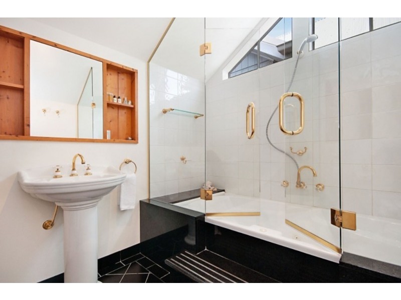 54 Bank Street, Port Fairy VIC 3284