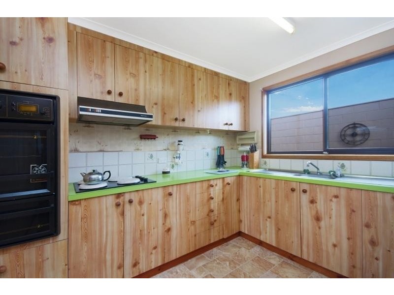24 Jehu Street, Port Fairy VIC 3284