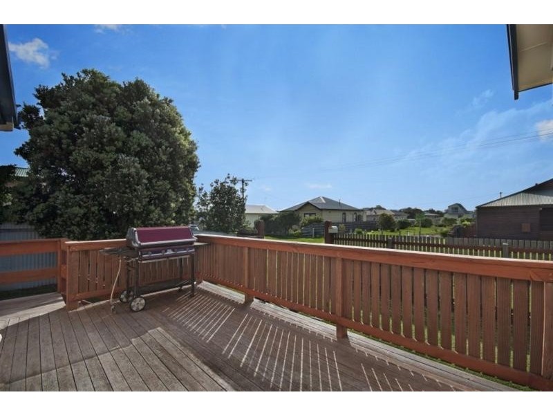 9 Reardon Street, Port Fairy VIC 3284