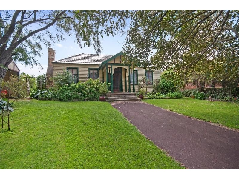 14 Sackville Street, Port Fairy VIC 3284