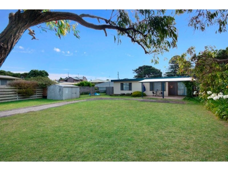 43 Jehu Street, Port Fairy VIC 3284
