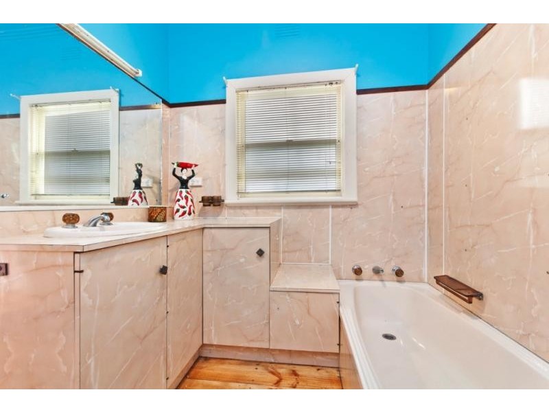 14 Phillip Street, Port Fairy VIC 3284