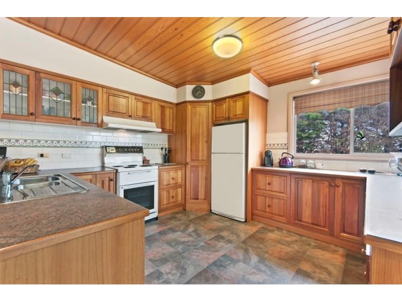 1302 Spencer Road, Toolong VIC 3285