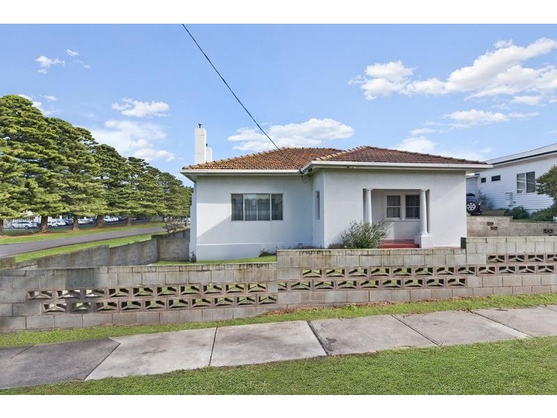 2 Sackville Street, Port Fairy VIC 3284
