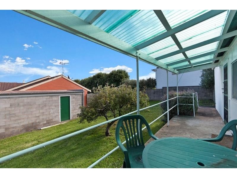 2 Sackville Street, Port Fairy VIC 3284